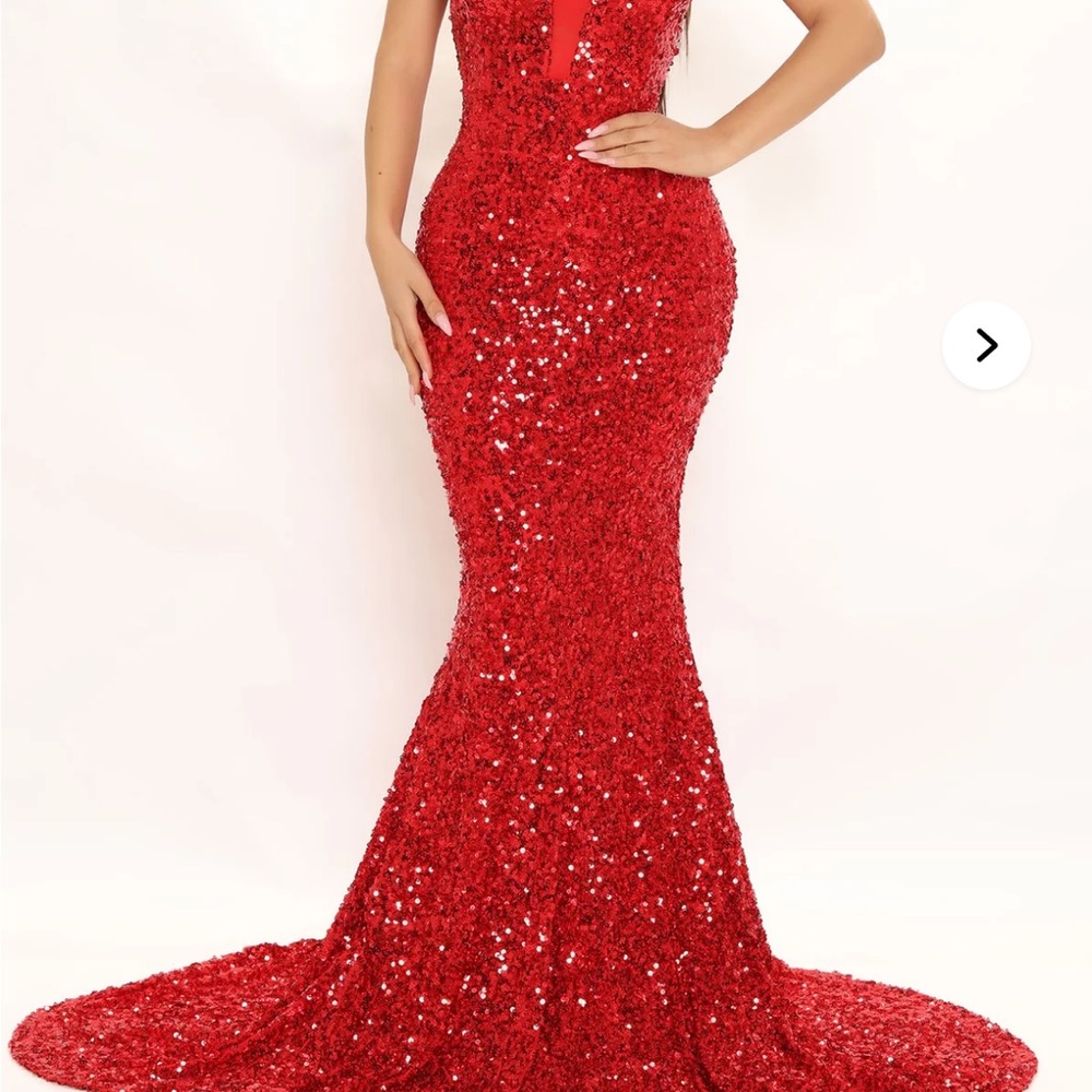 Stunning Red Sequin Gown - Picture 2 of 2